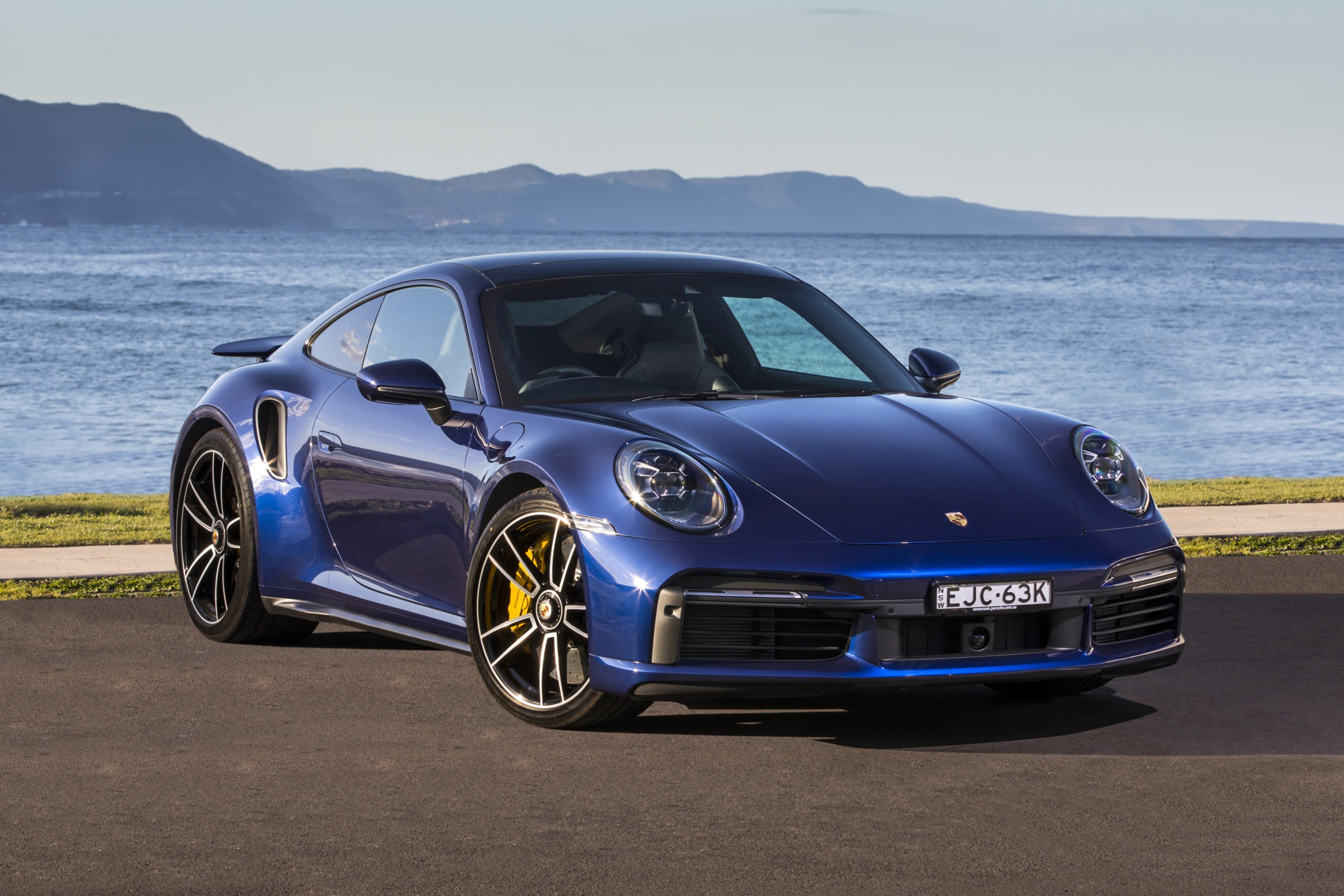Купить порше купе. Порше 911 турбо с. Porsche 911 Turbo s Coupe. Порше 911 турбо s 2021. Порше 911 турбо с 2022.