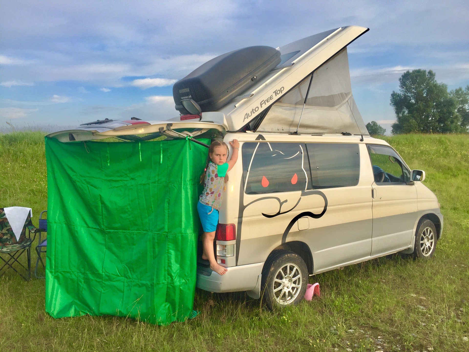 Не открывается палатка мазда бонго френди