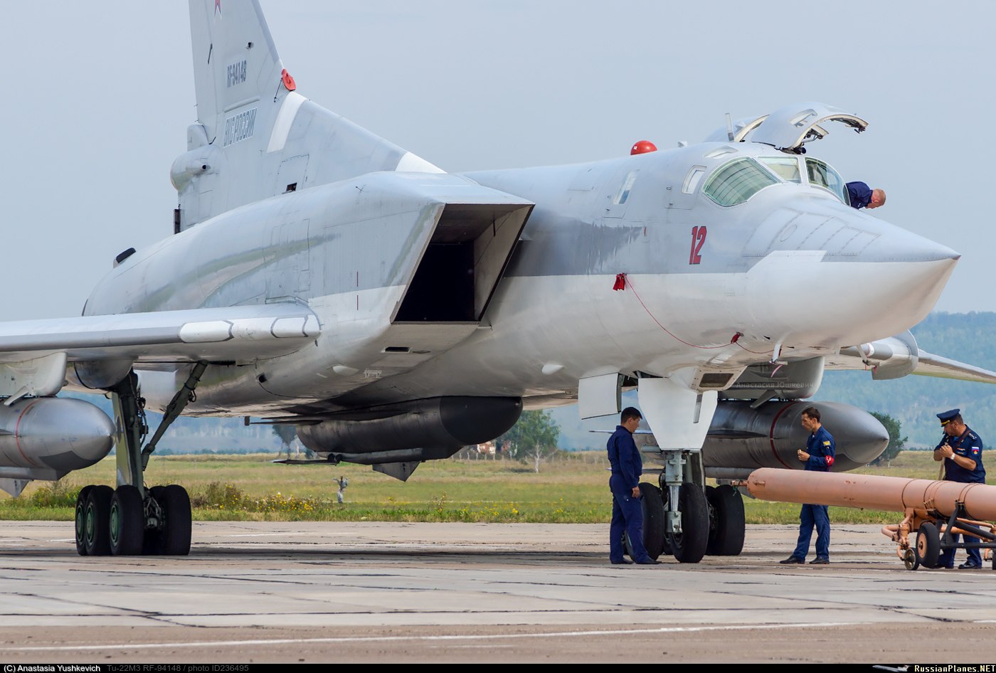 Х 32. Ту-22м3 ракеты. Ту-22м3 с ракетой х-22. Ту22м3 вооружение. Самолет ту-22м3м.