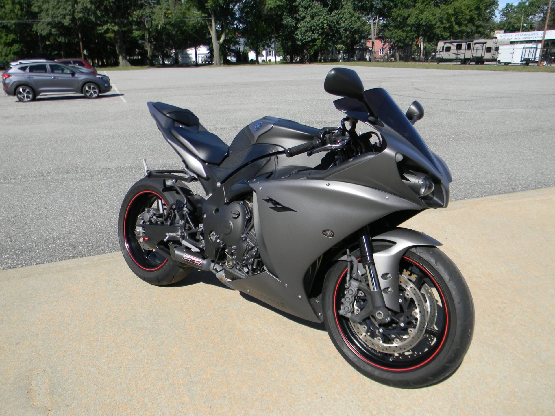 П р 1 5. Yamaha YZF r1 2013. Yamaha r1 Grey. Yamaha r1 серый. Ямаха р1 2021.