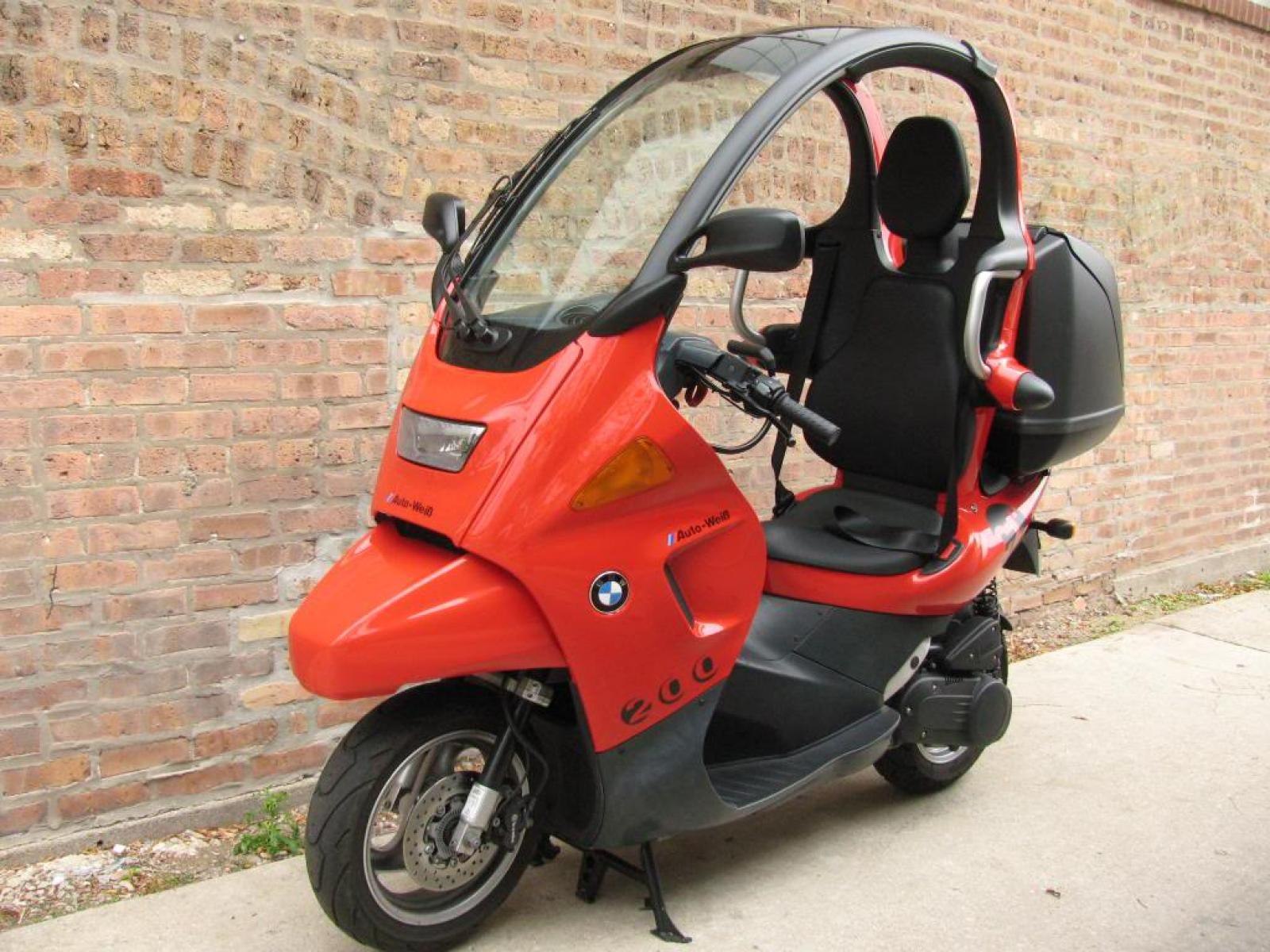 Скутер с крышей. BMW c1 200. BMW c1 Scooter. Скутер BMW c1. BMW c200 скутер.