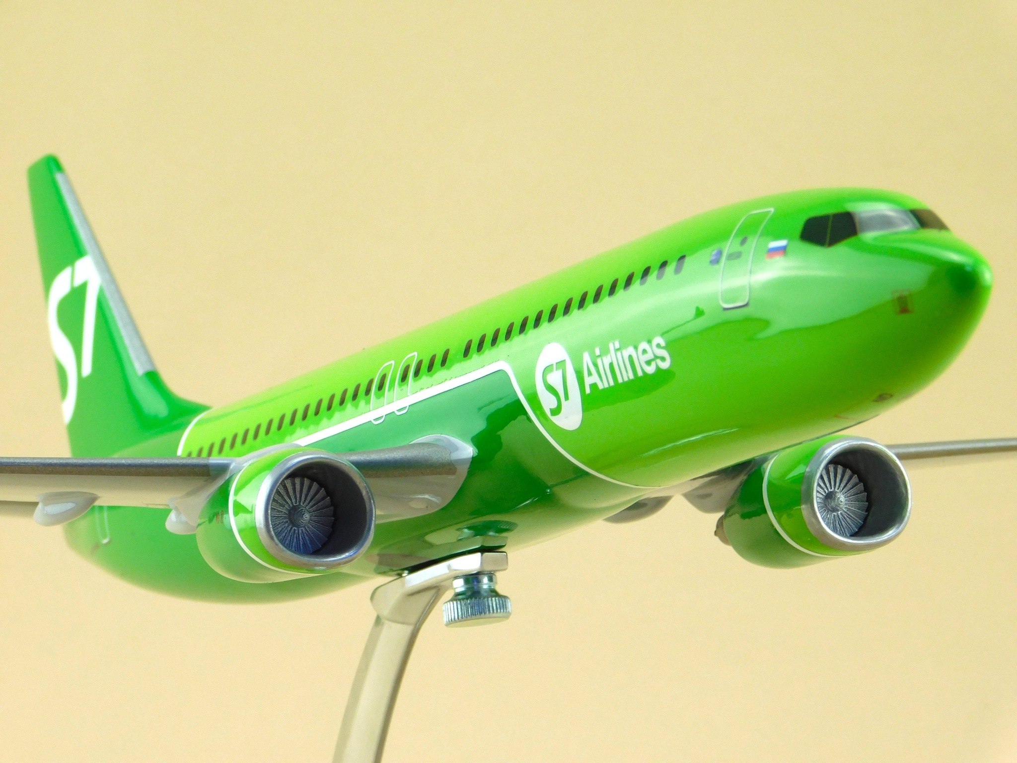 Модели авиакомпаний. 737-800 S7. Самолет модель Boeing 737-800. Самолёт s7 Airlines а310. Модель самолёта Боинг 737 s7.