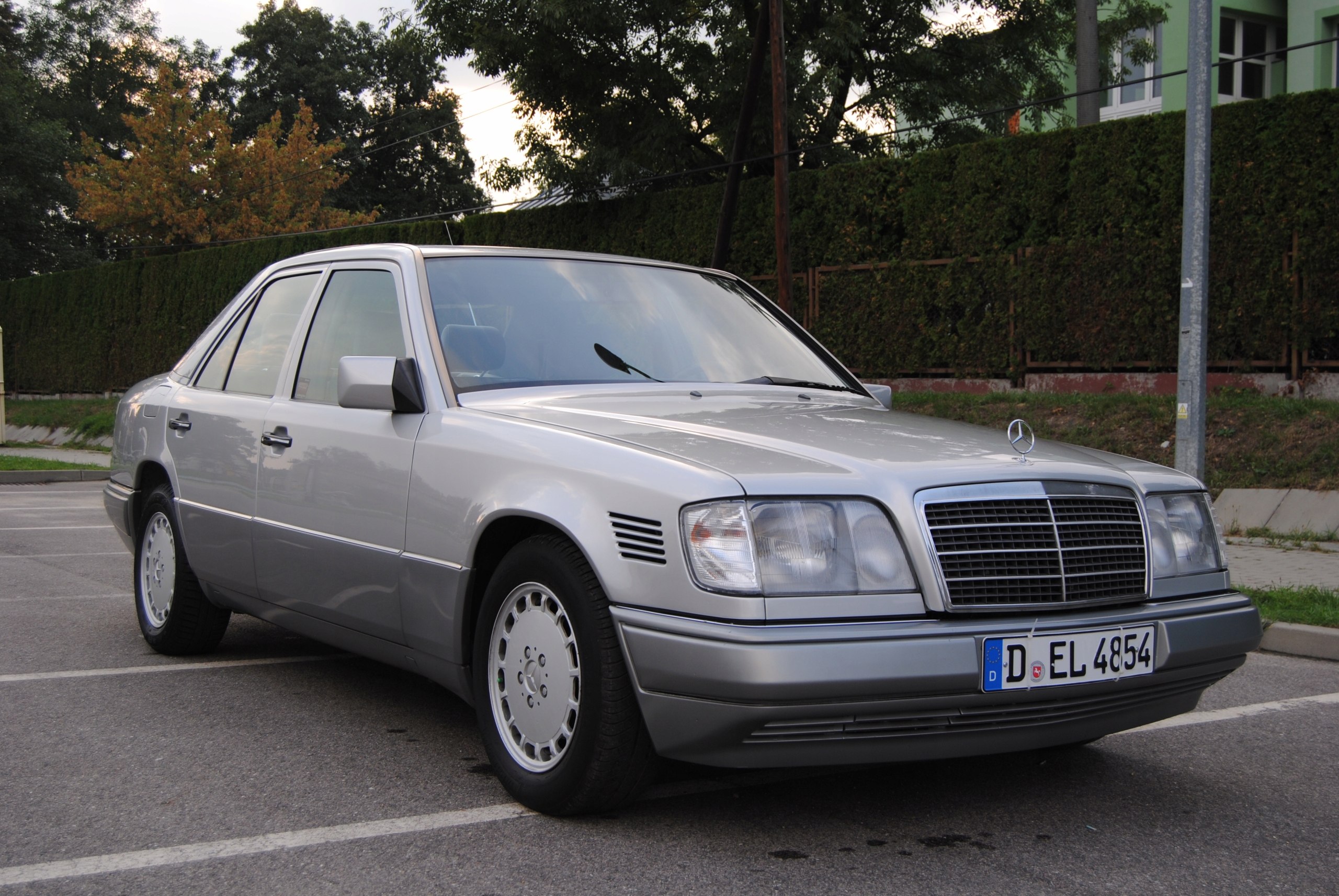 Фотография 224. Mercedes w224. Mercedes-Benz 224 кузов. Мерседес w224 кузов. Mercedes 224 кузов.