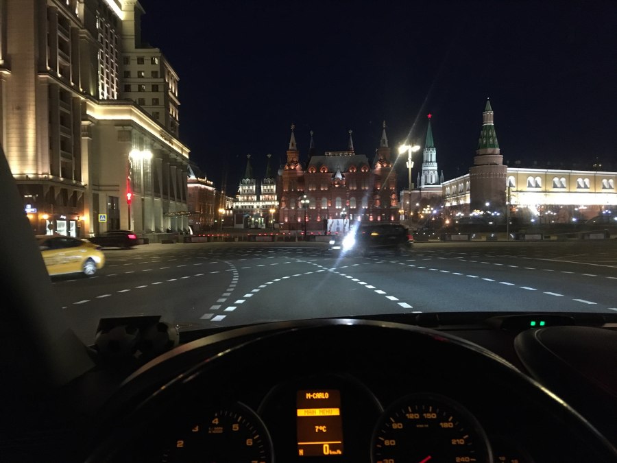 Ночь дорога за рулем