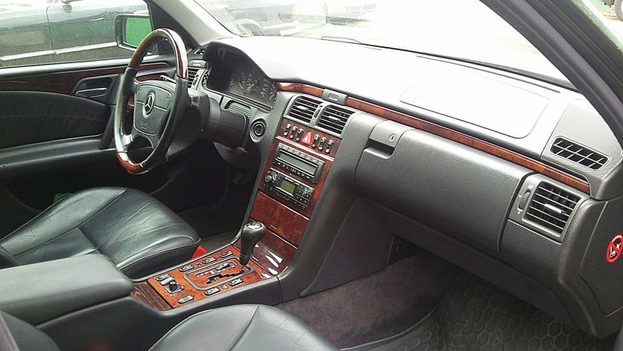 Mercedes-Benz w210 салон