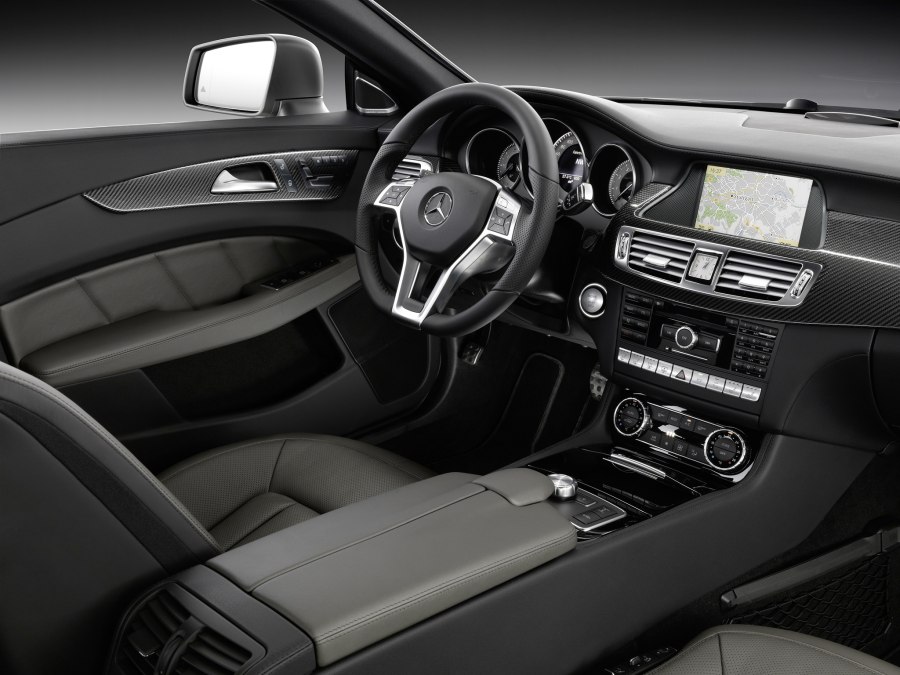 Mercedes Benz CLS 2012 салон