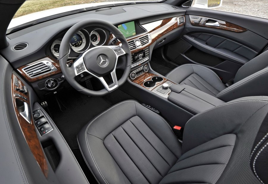 Mercedes-Benz CLS 550 салон