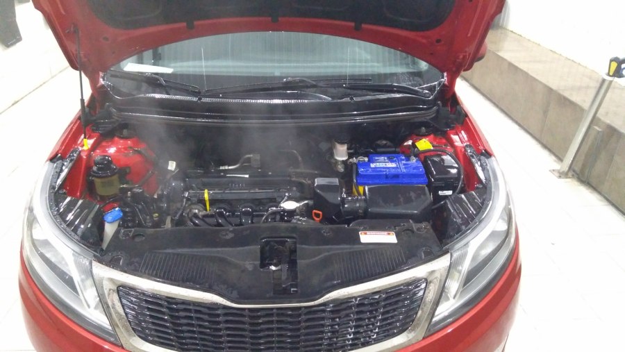 Kia Rio 3 подкапотное