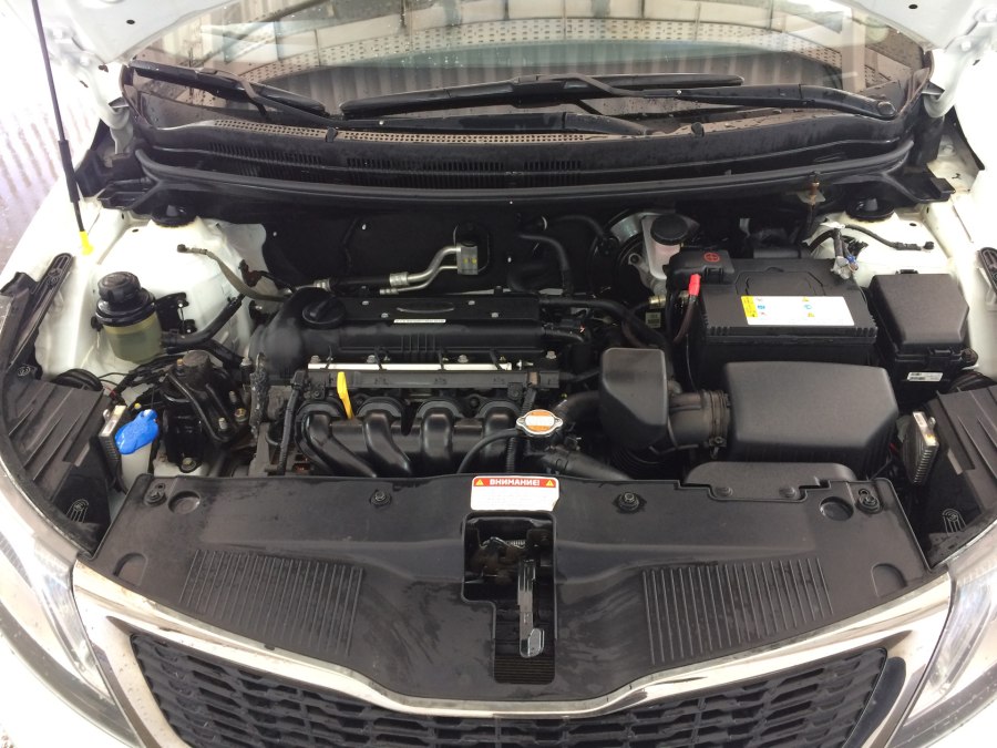 Kia Rio 3 подкапотное