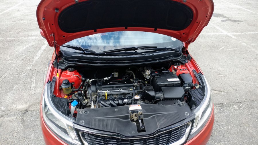 Kia Rio 3 подкапотка