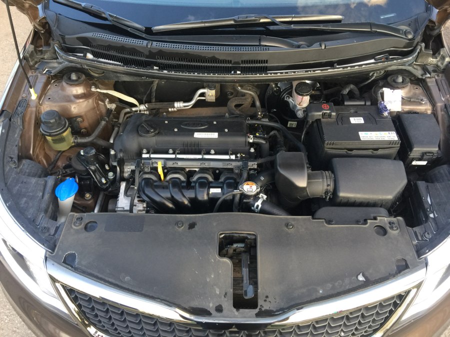 Kia Rio 3 подкапотка