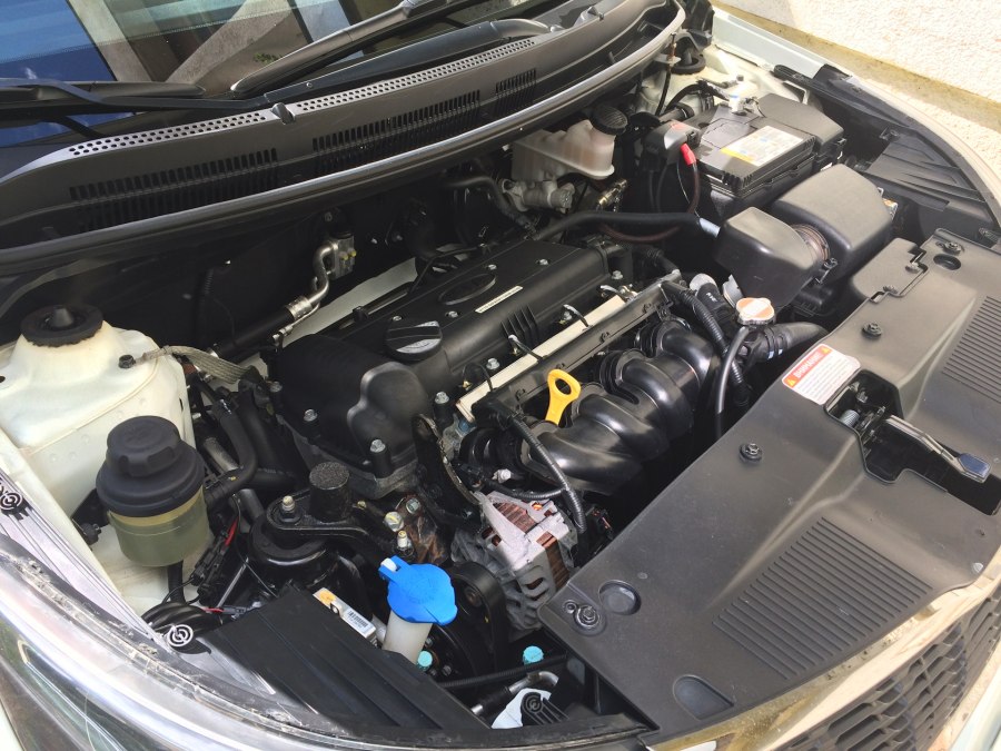 Kia Rio 2 подкапотка