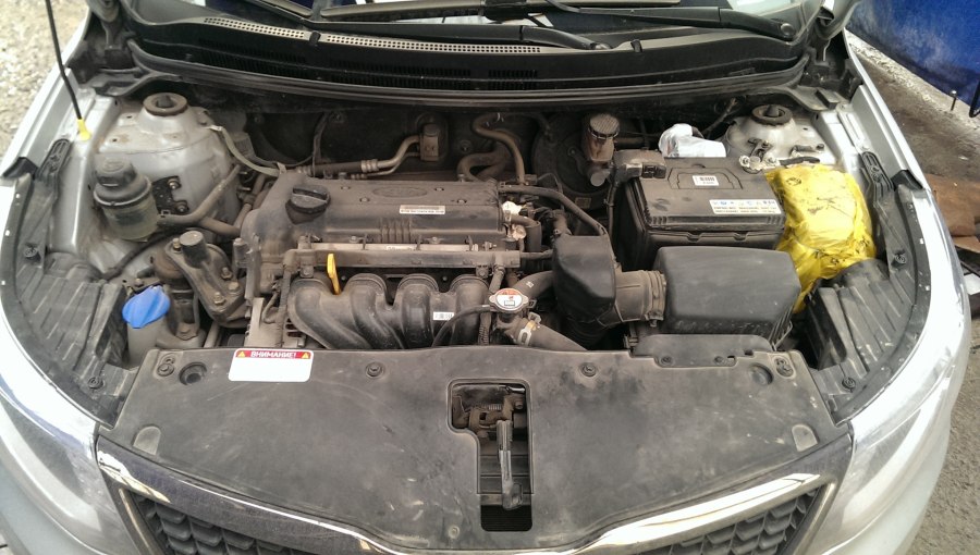 Kia Rio 3 подкапотное