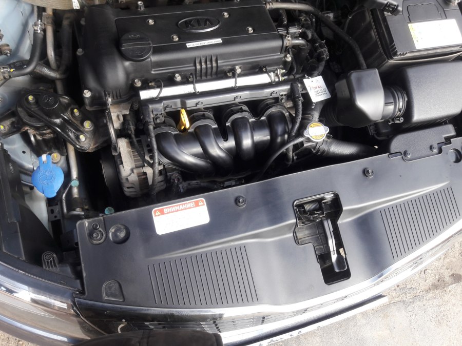 Kia Rio 1 подкапотное