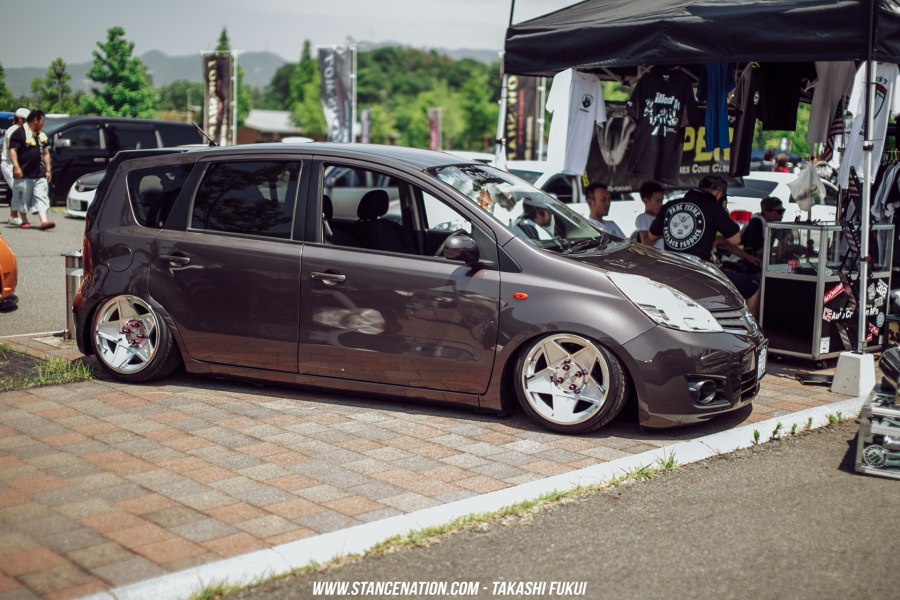 Nissan Note 2008 stance