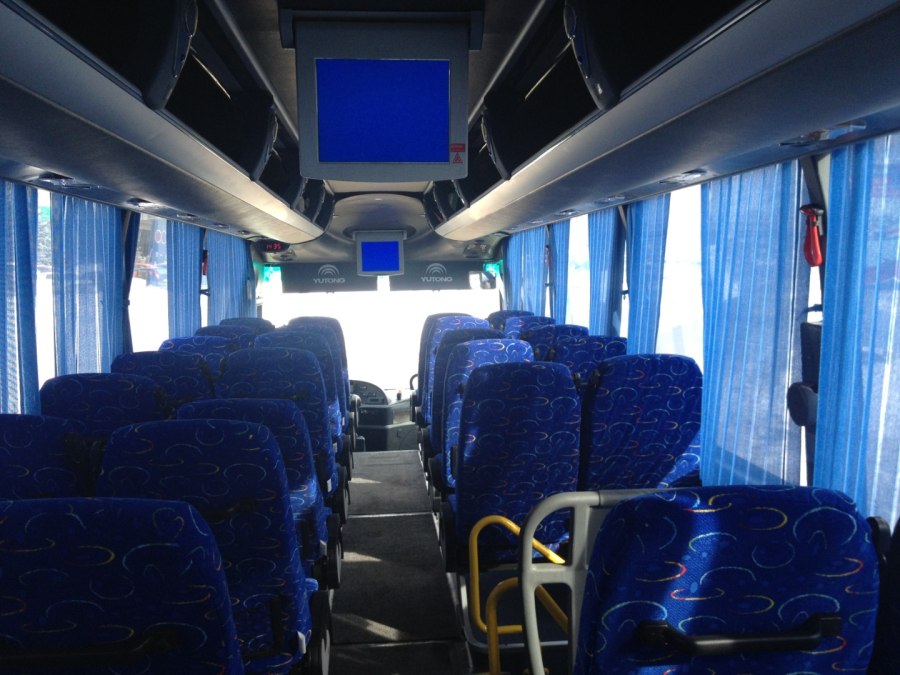 Автобус Neoplan (70 мест)