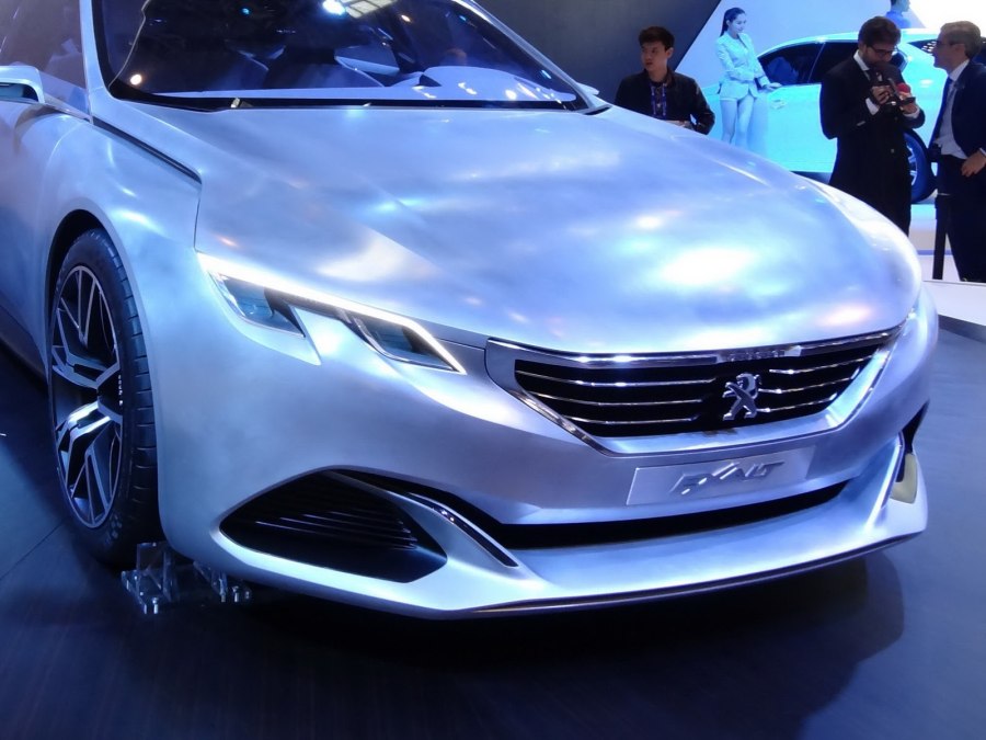 Peugeot 608 2020