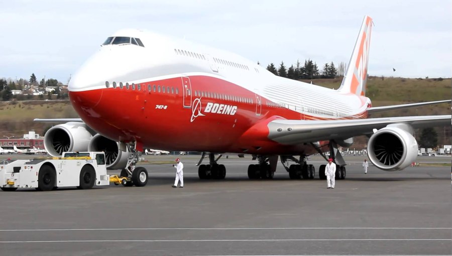 Boeing 747-8 INTERCONTINENTAL
