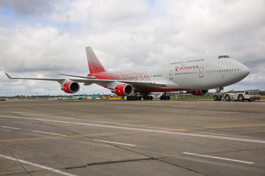 Двухэтажный самолет Боинг 747