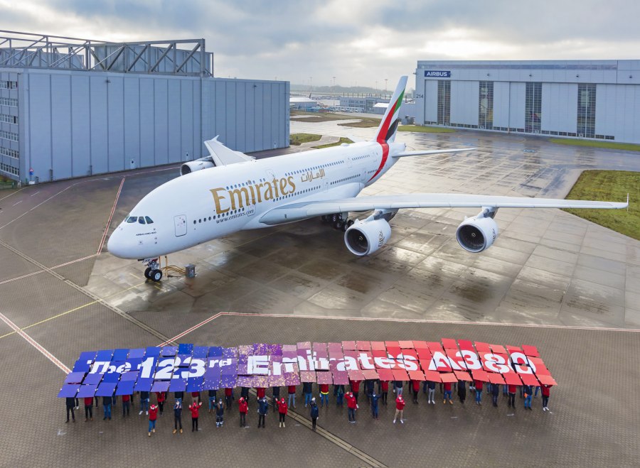 Airbus a380 SUPERJUMBO Jet