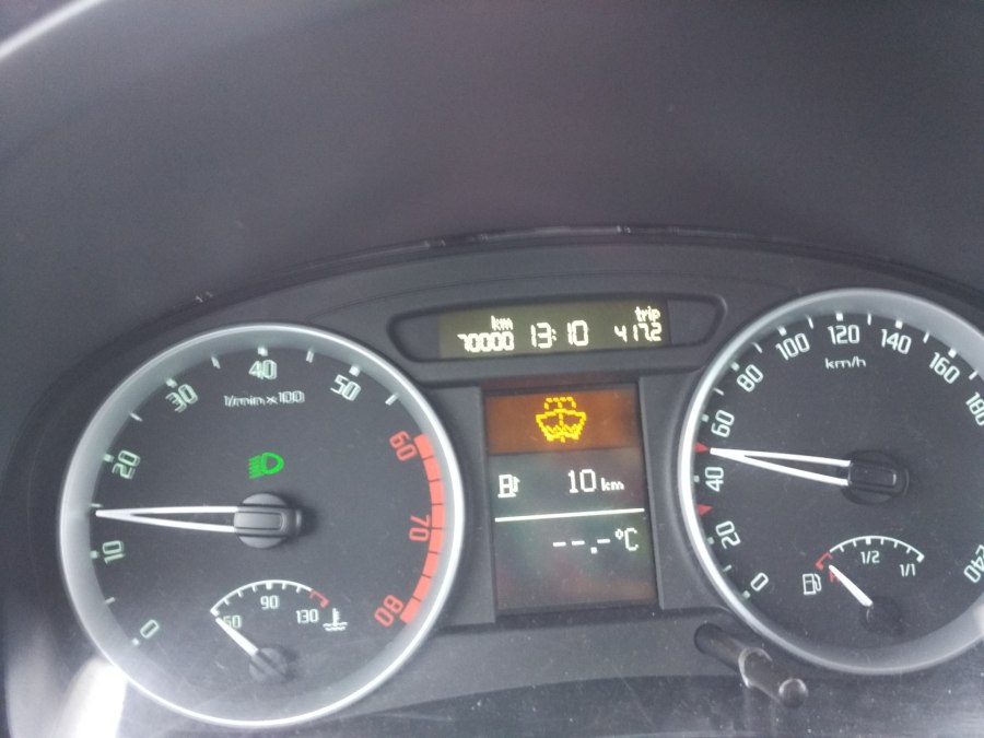 Skoda Octavia a5 значки на панели приборов
