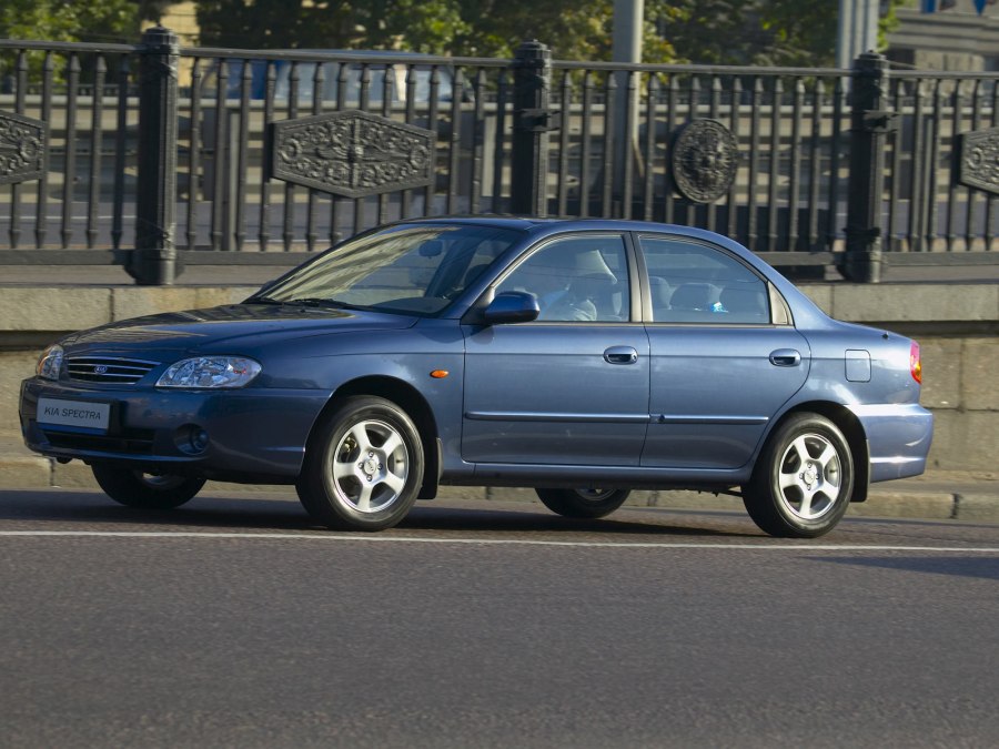 Kia Spectra 1 поколение