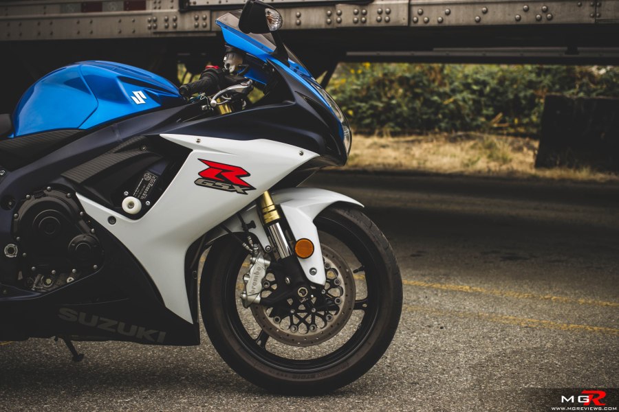 Suzuki GSXR 600 k8 с байкером