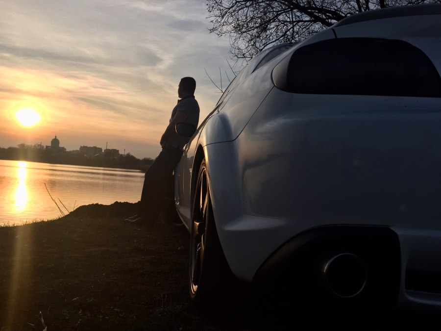 Красивая фотосессия с автомобилем