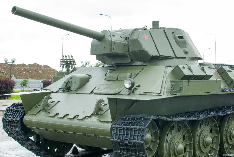 Танк Су 100м