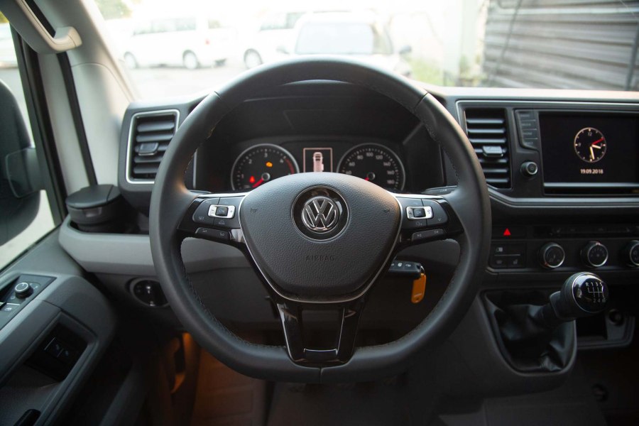 Volkswagen Crafter 2017 салон