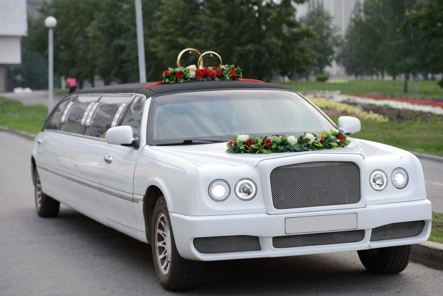 Украшения на машину