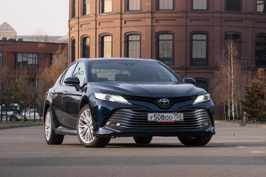 Toyota Camry 75