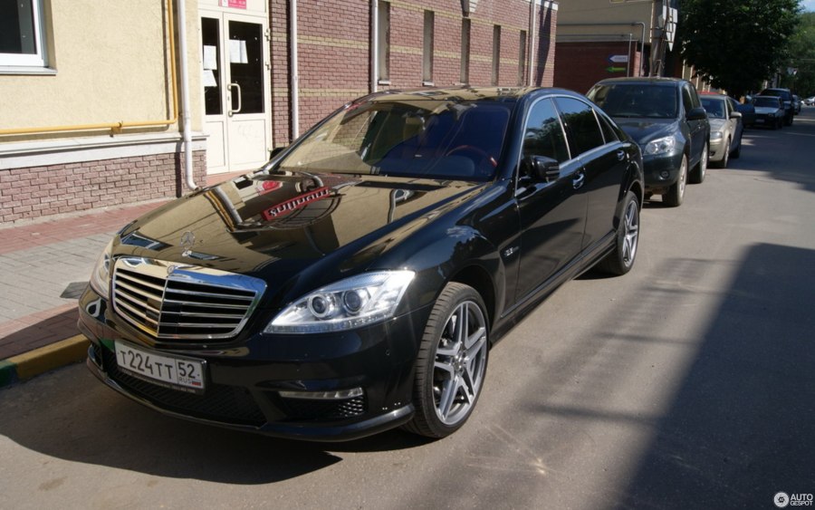 Mercedes-Benz e 320 3.2 л. 2003