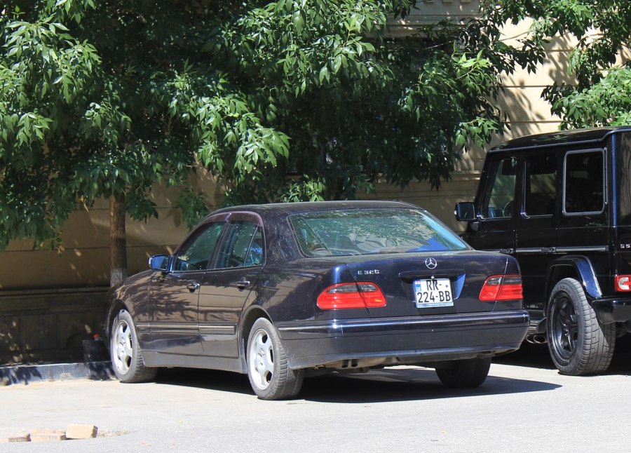 Мерседес w224