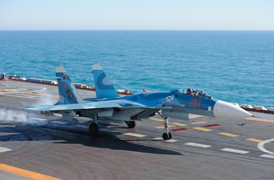 Су-33 палубный истребитель