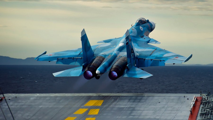 Су-33 борт 67