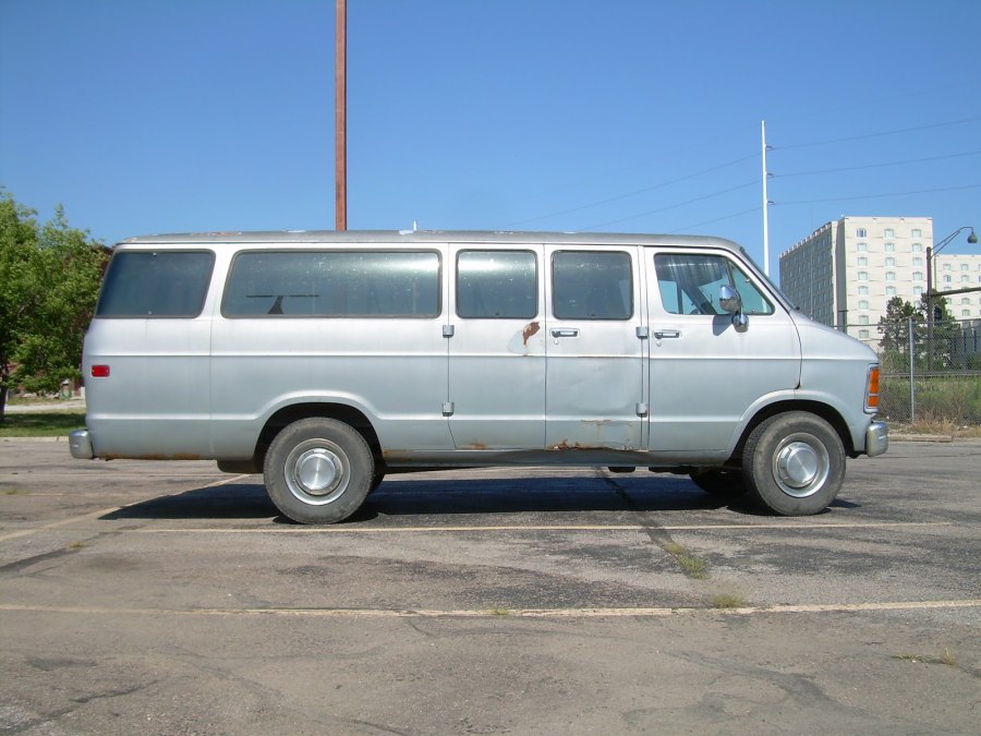 Фургон dodge Ram van