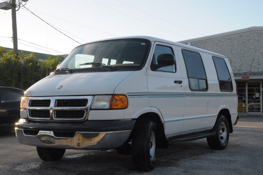 Dodge Ram van 1997