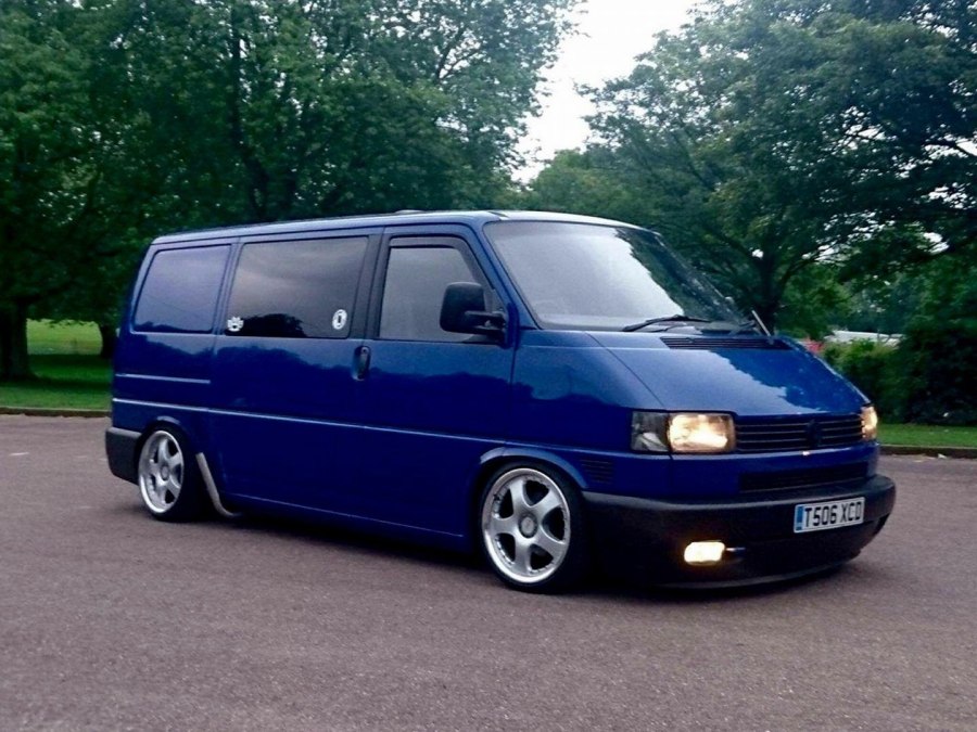 VW Transporter t4 сзади