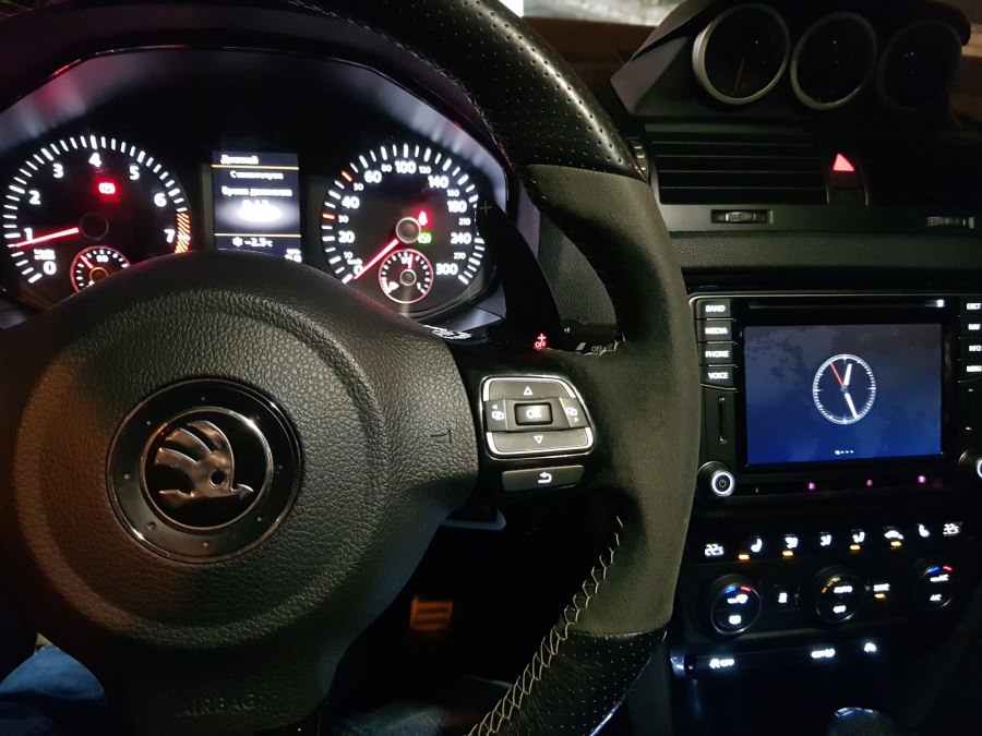 Skoda Octavia приборная панель
