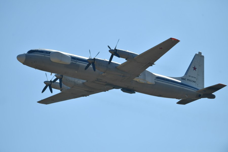 Ил-22 бомбардировщик