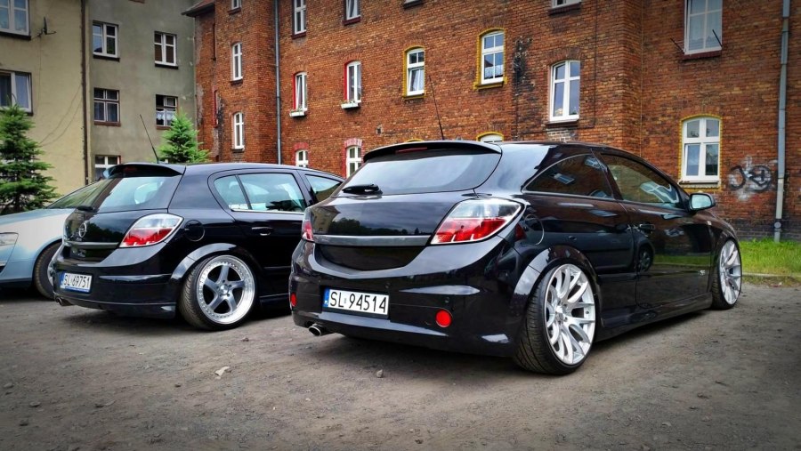 Opel Astra h GTC stance