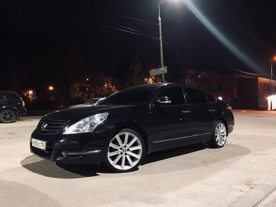 Nissan Teana r19