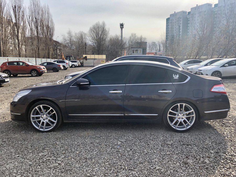 Nissan Teana j32 на 20 дисках