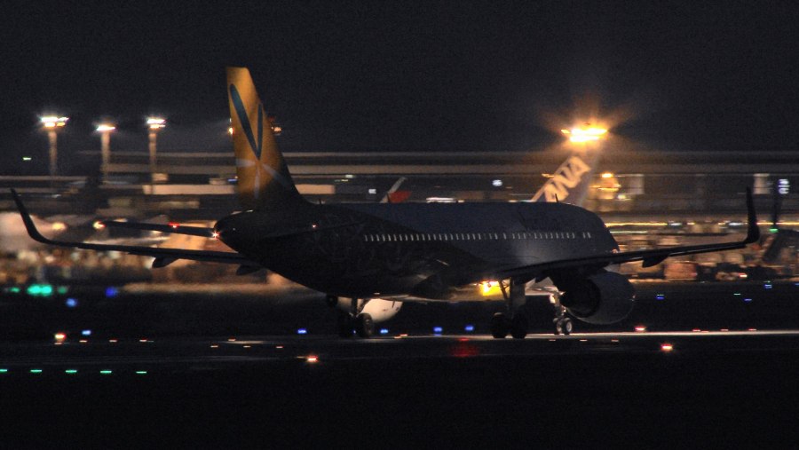 Airbus a320 победа ночь