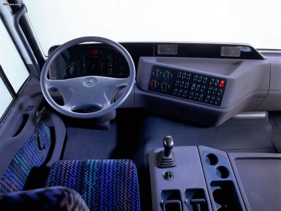 Mercedes Benz Actros 1844 салон