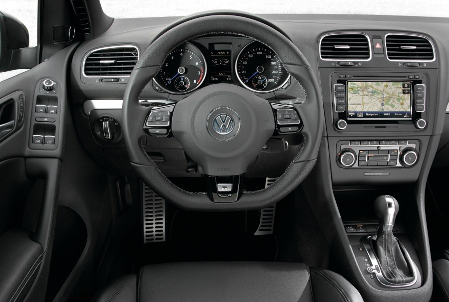 Volkswagen Golf 6 r салон