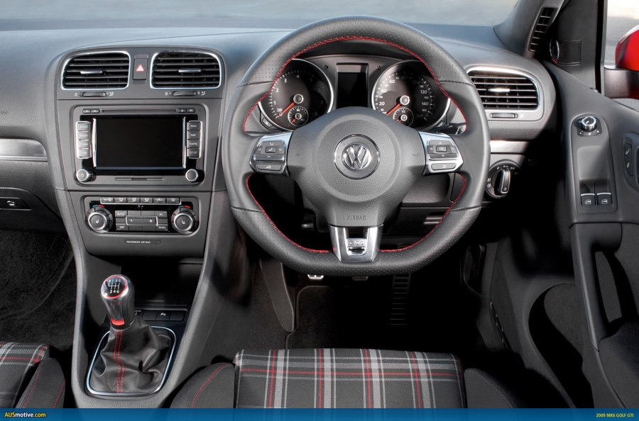 VW Golf 6 салон