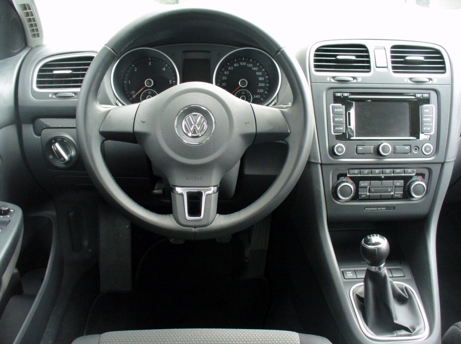 Volkswagen Golf 6 GTI салон