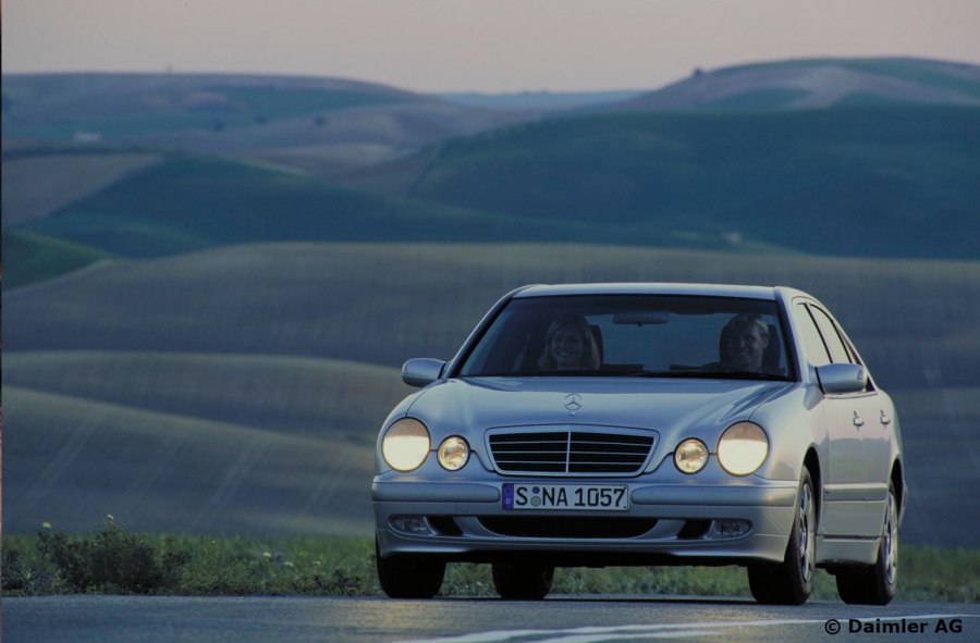Mercedes Benz e class w210 2001